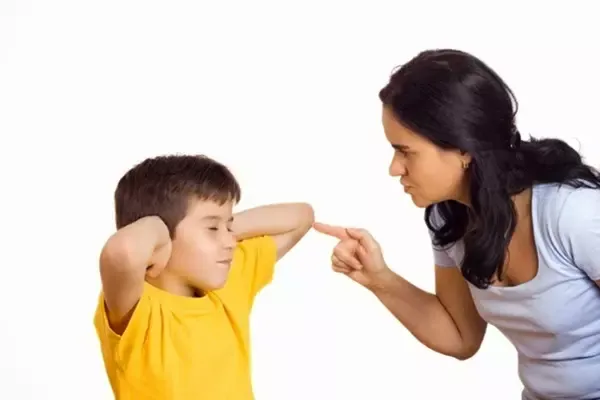 Melatih Anak agar Mau mendengarkan orang tua