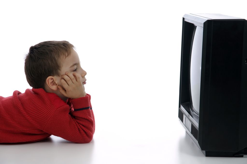 bahaya televisi untuk anak