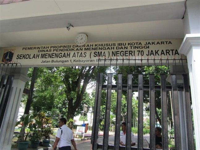 sma negeri - SMA 70 Jakarta