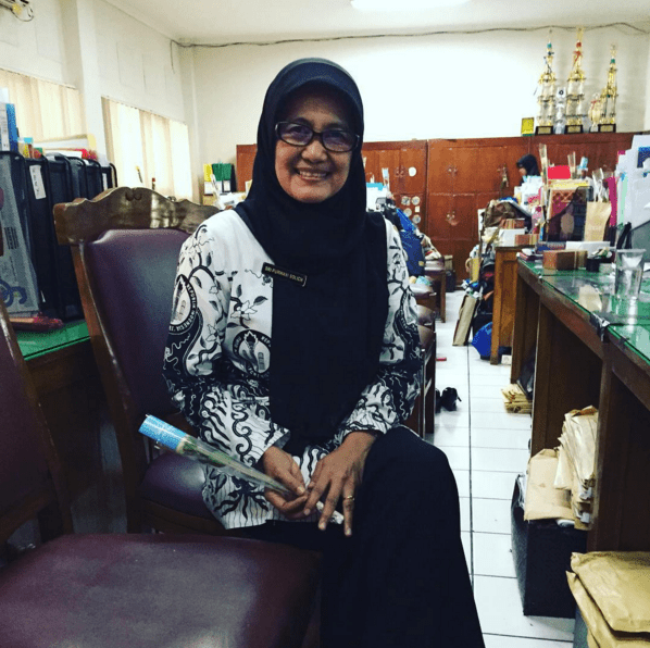 Ibu Sri Purwani, Guru Matematika SMAN 8 Jakarta