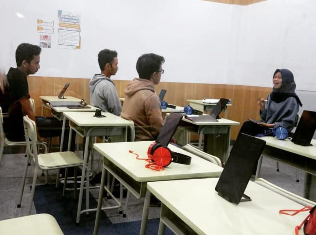 Smart Classroom Brain Academy Summarecon Bekasi