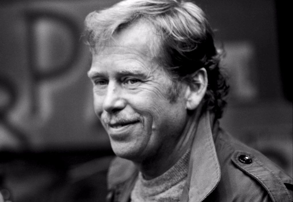 Vaclav Havel yang membawa demokrasi ke Cekoslovakia
