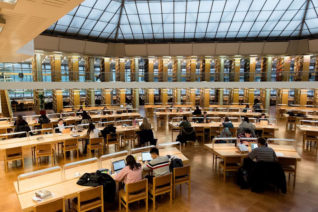 Perpustakaan di University of Cambridge