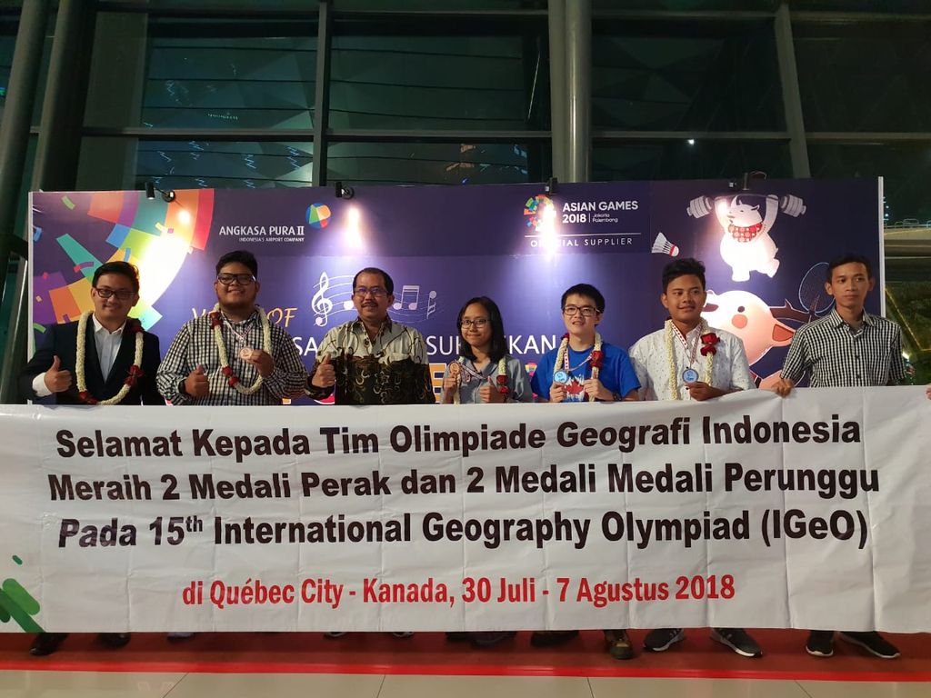 masa SMA menyenangkan dengan berpartisipasi dalam kompetisi internasional