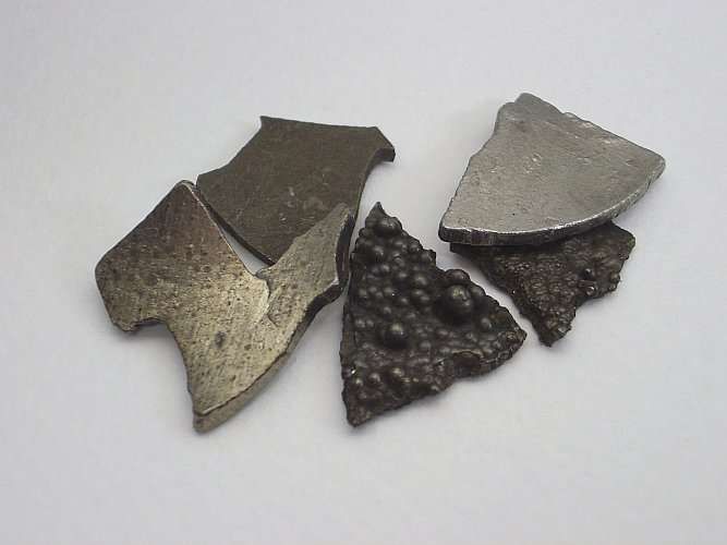 gambar nikel dan kobalt - bahan ferromagnetik