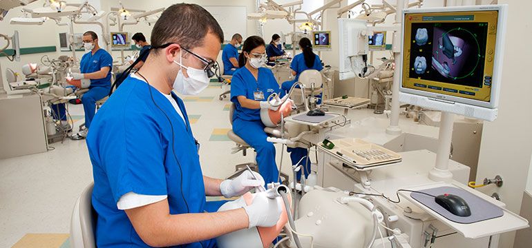 contoh skill lab di kedokteran gigi