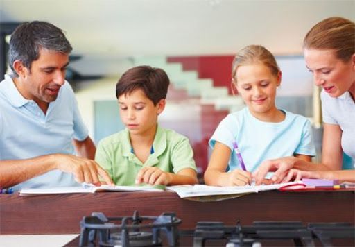 Tips Mendampingi Anak Mengerjakan Tugas Sekolah Di Rumah