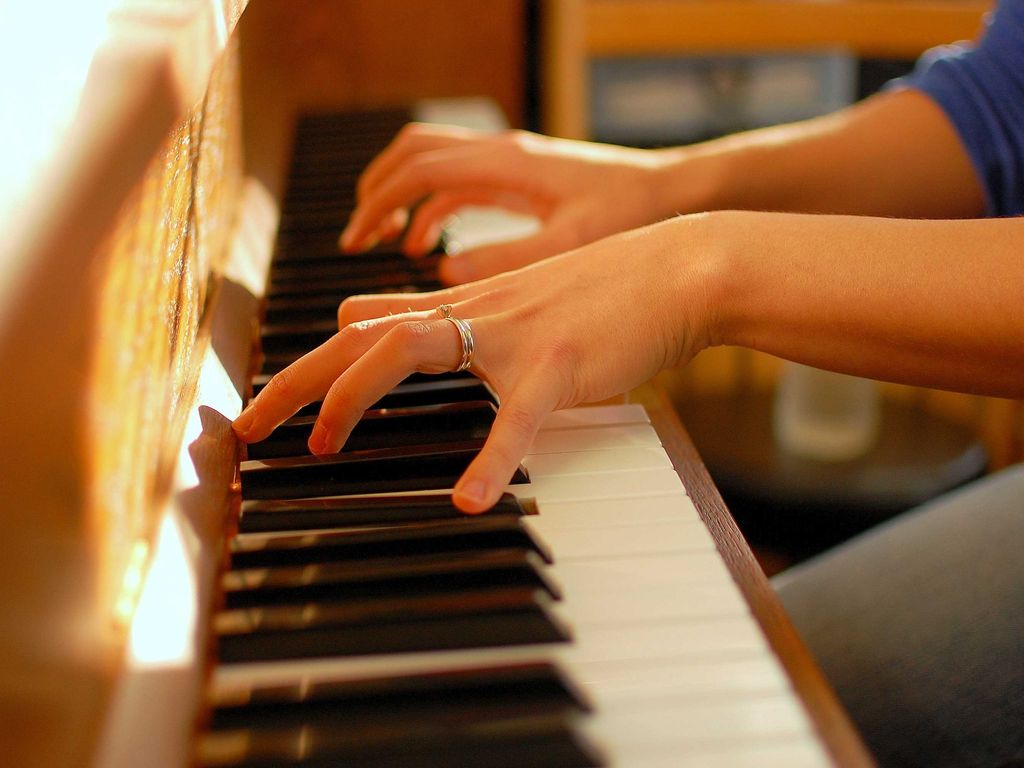 berlatih piano - aktivitas setelah ujian